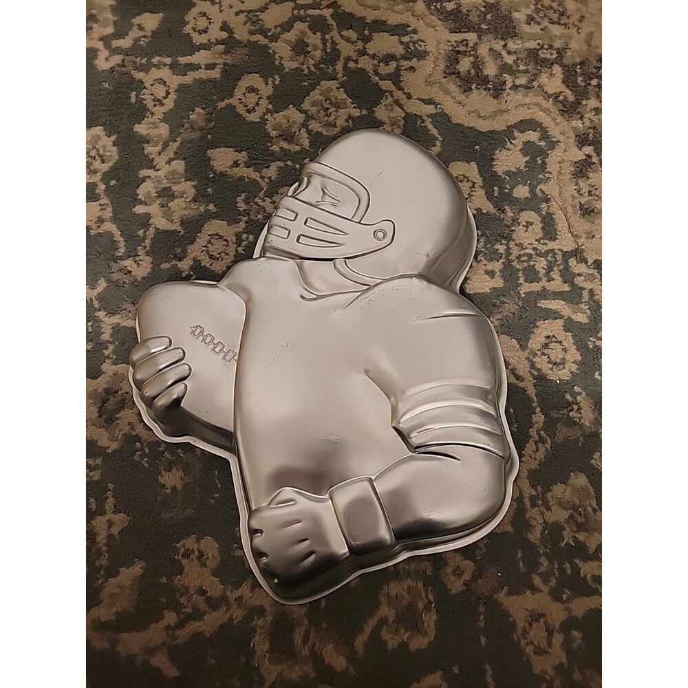 Vtg Football Player Cake Pan Wilton 1987 2105-4610 Sports Team Birthday Party